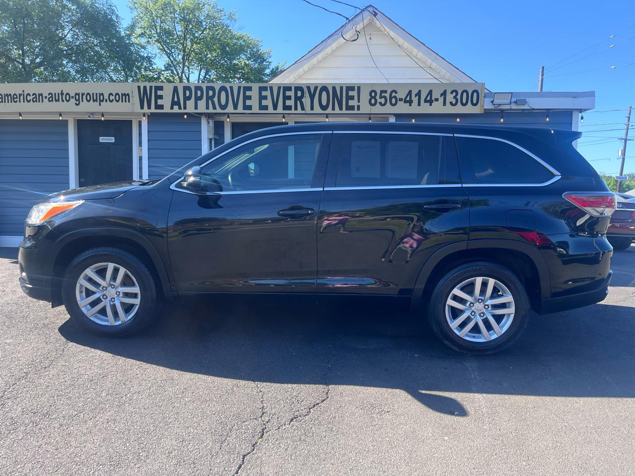 Toyota Highlander FWD 4dr I4 LE (Natl) 2015