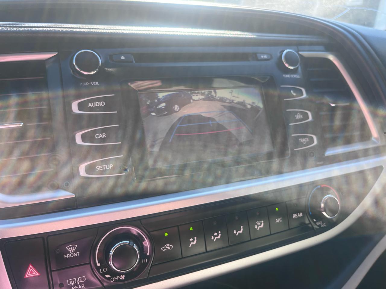 Toyota Highlander FWD 4dr I4 LE (Natl) 2015