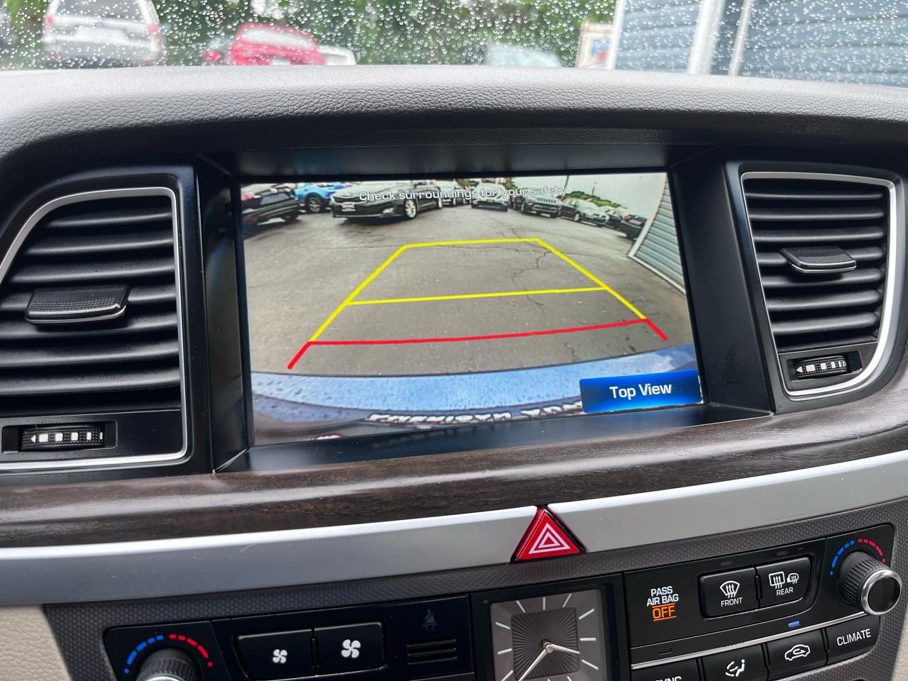 Hyundai Genesis 4dr Sdn V6 3.8L AWD 2015