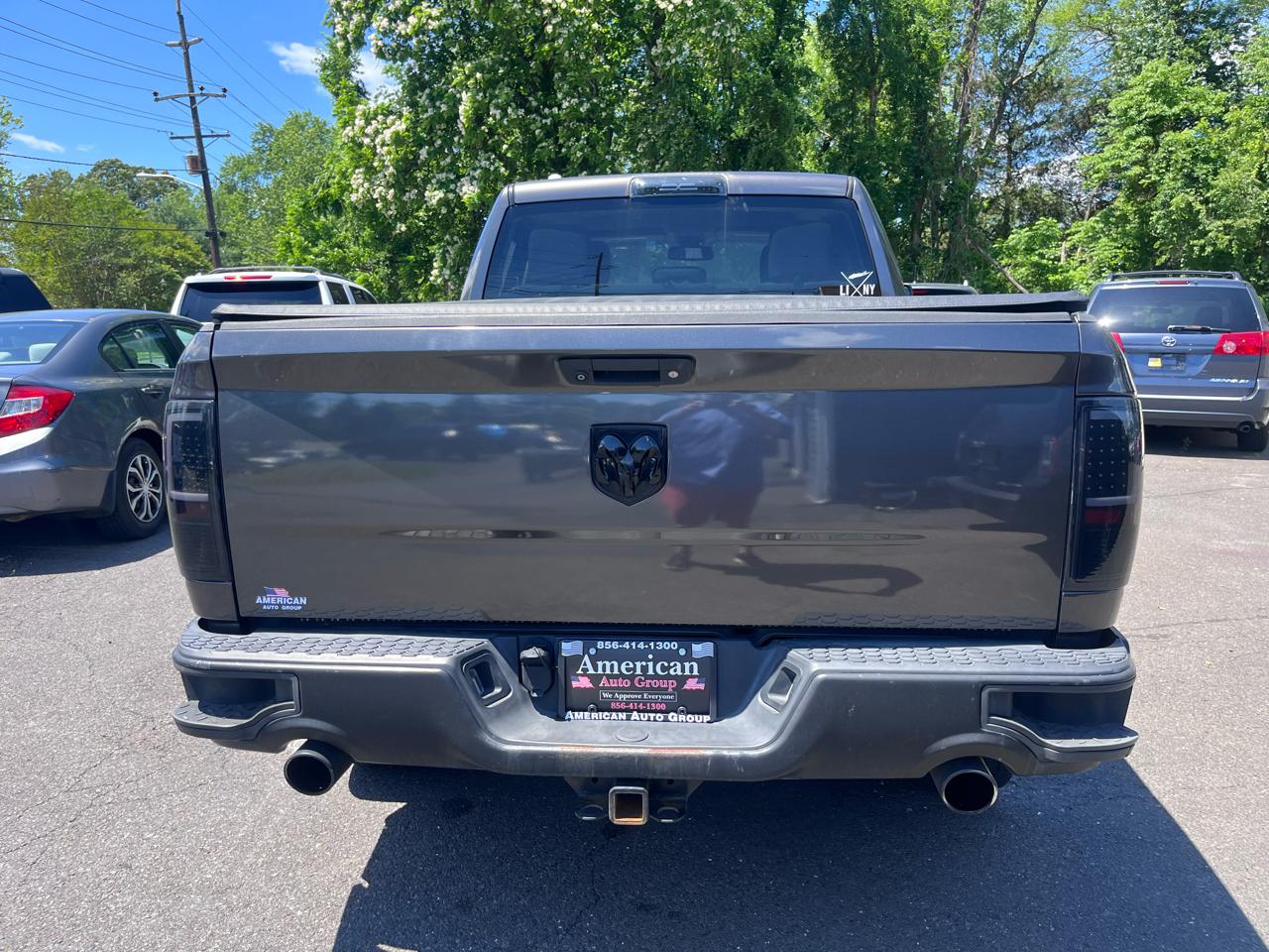 RAM 1500 4WD Quad Cab 140.5" Express 2015