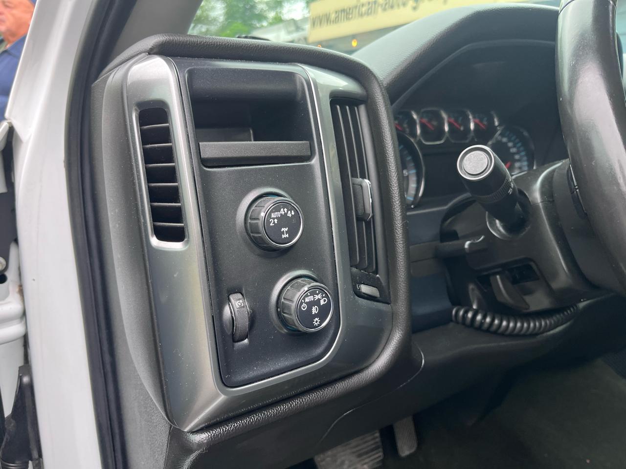 Chevrolet Silverado 1500 4WD Crew Cab 153.0" LT w/1LT 2018