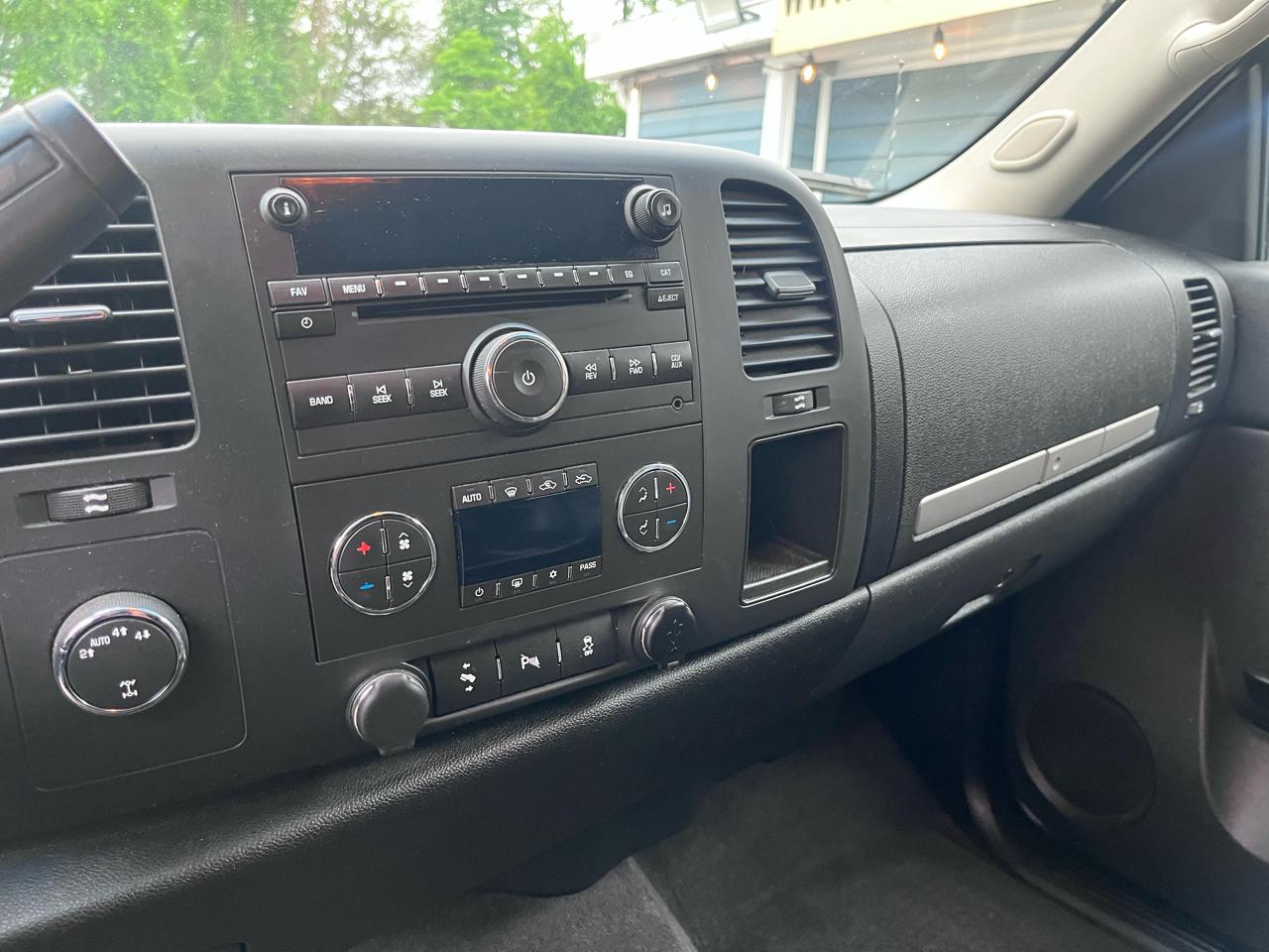 Chevrolet Silverado 1500 4WD Crew Cab 143.5" LT 2013
