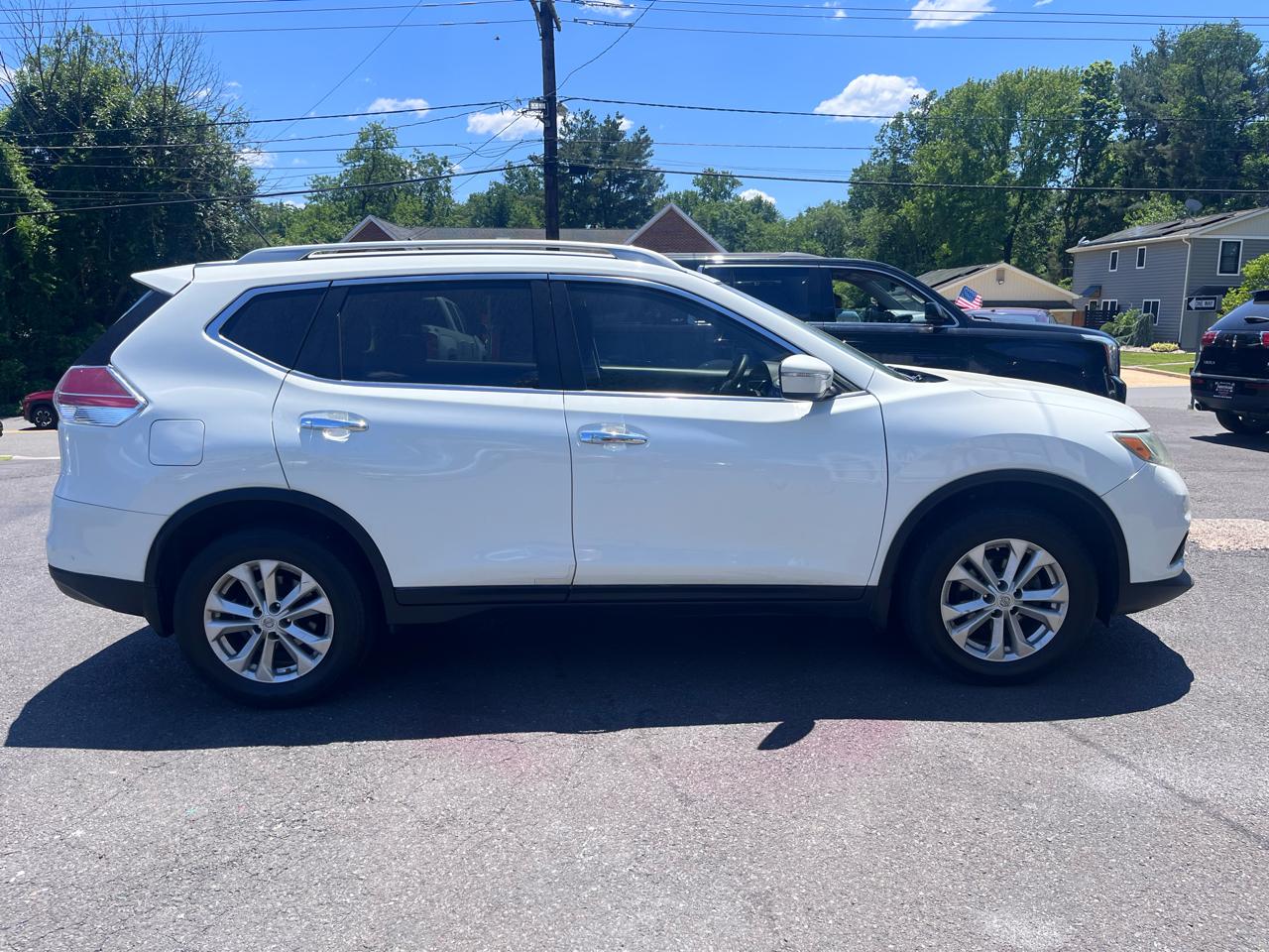 Nissan Rogue AWD 4dr SV 2015