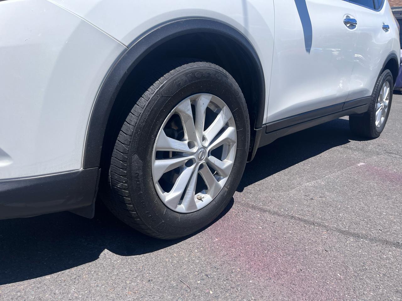 Nissan Rogue AWD 4dr SV 2015