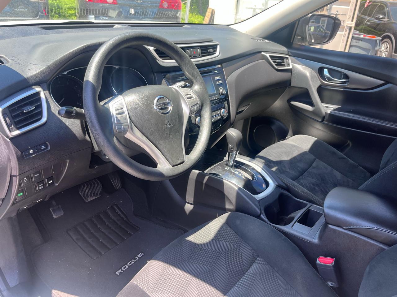 Nissan Rogue AWD 4dr SV 2015