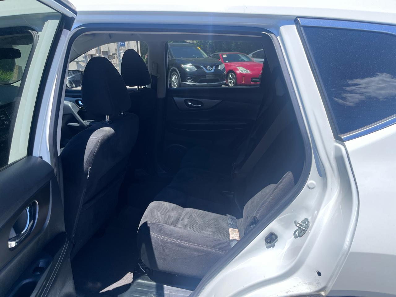 Nissan Rogue AWD 4dr SV 2015