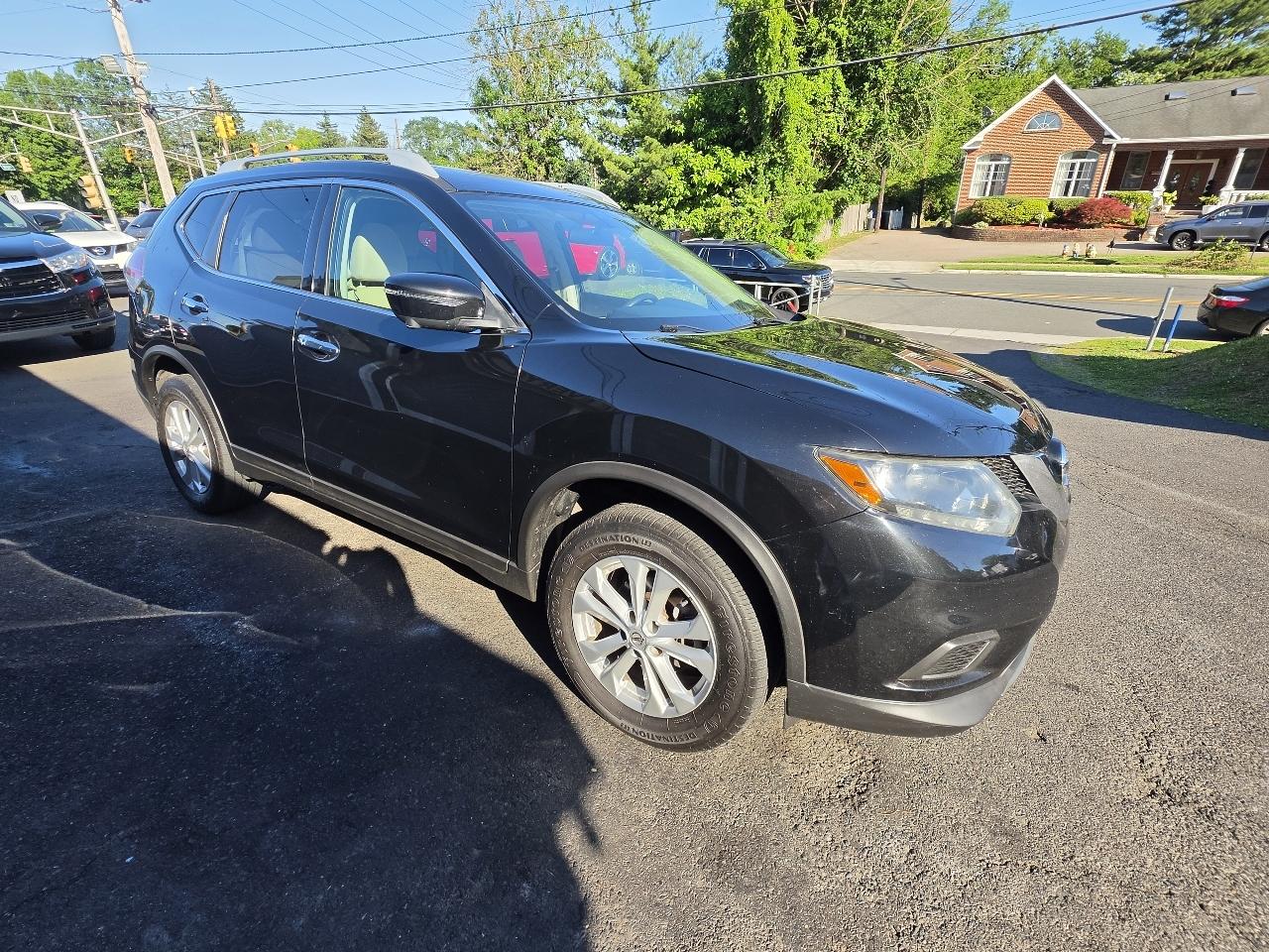 Nissan Rogue AWD 4dr SV 2016