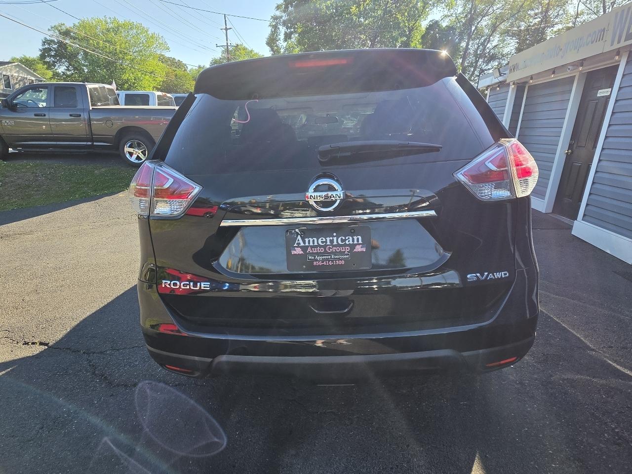 Nissan Rogue AWD 4dr SV 2016