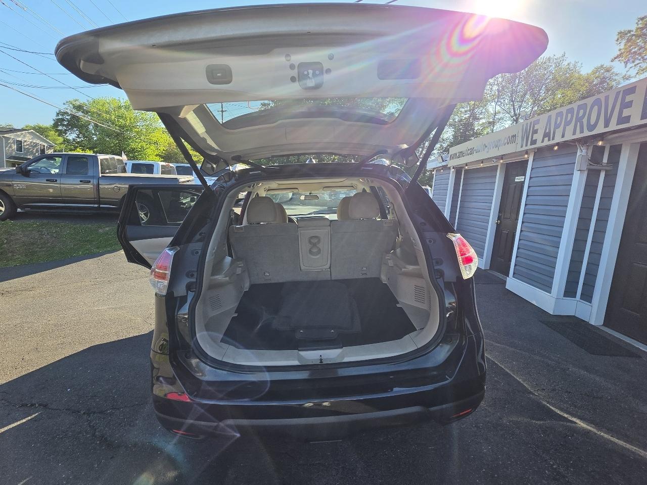 Nissan Rogue AWD 4dr SV 2016