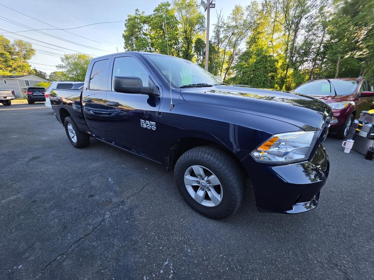 RAM 1500 Express 4x4 Quad Cab 6'4" Box 2018
