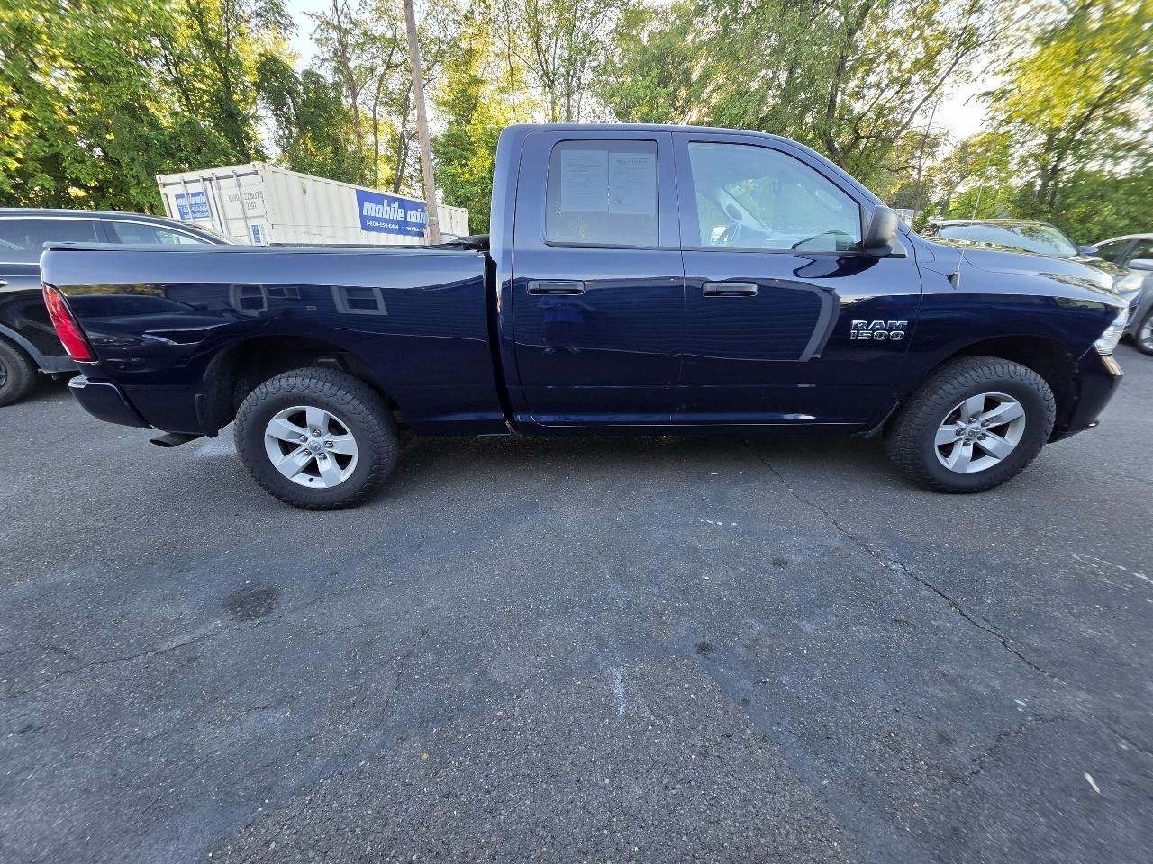 RAM 1500 Express 4x4 Quad Cab 6'4" Box 2018
