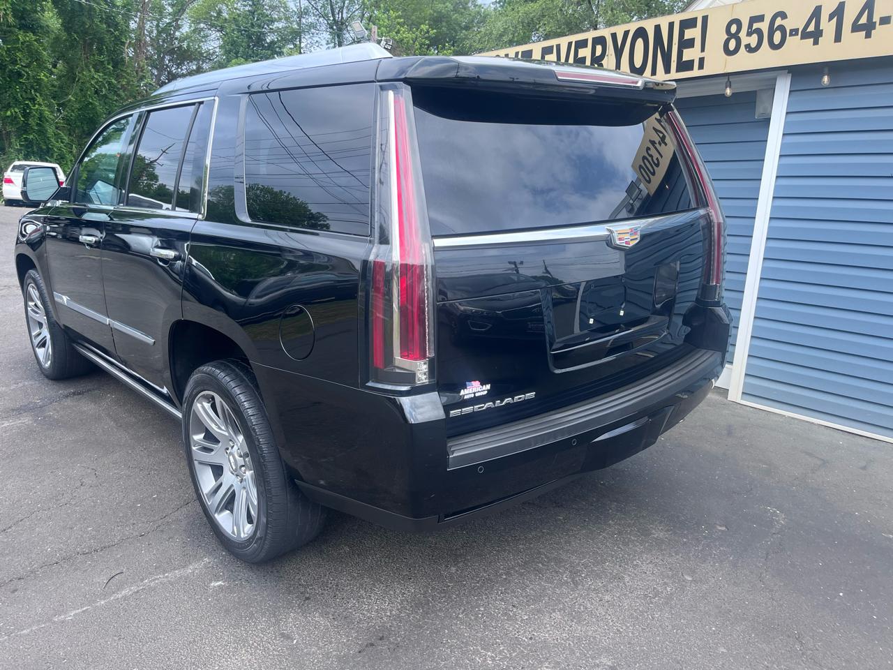 Cadillac Escalade 2WD 4dr Premium 2015