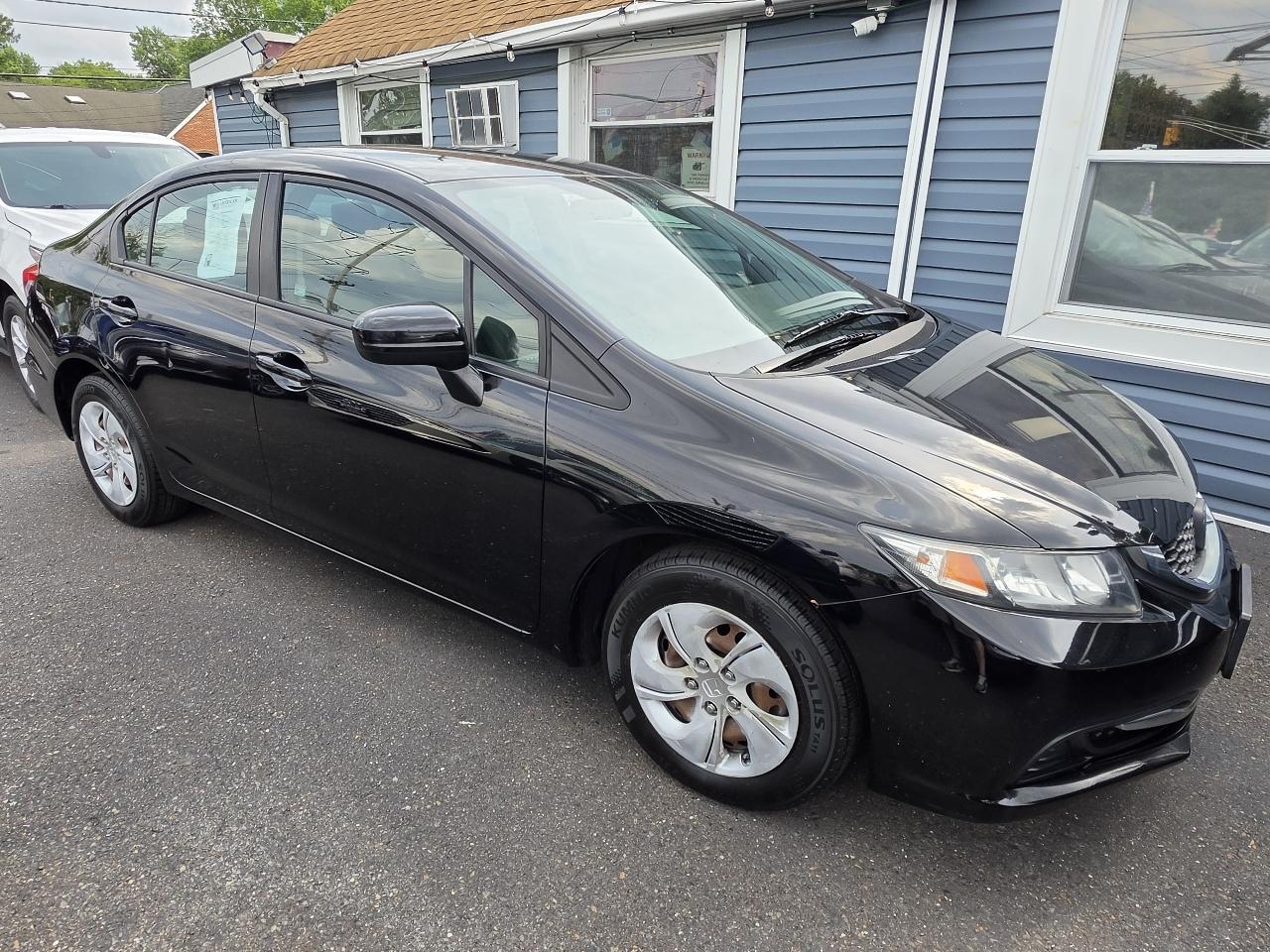 Honda Civic Sedan 4dr CVT LX 2015
