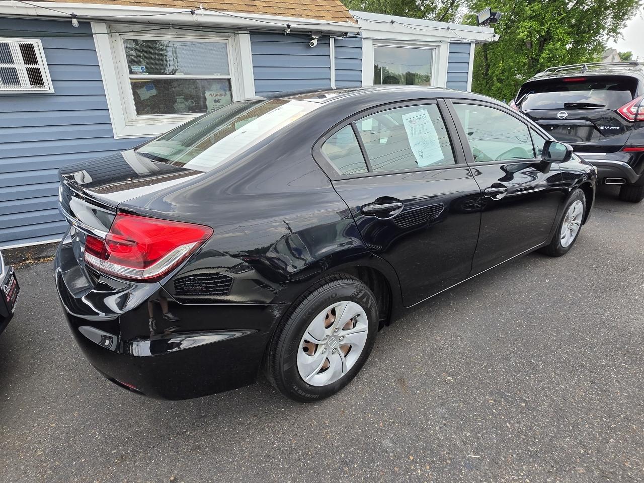 Honda Civic Sedan 4dr CVT LX 2015