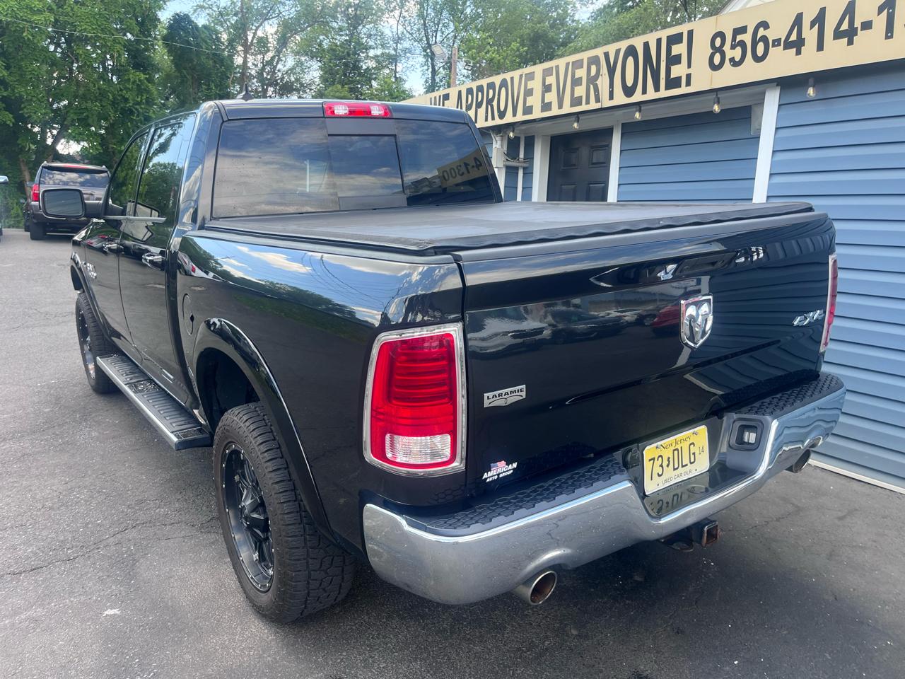 RAM 1500 Laramie 4x4 Crew Cab 5'7" Box 2018
