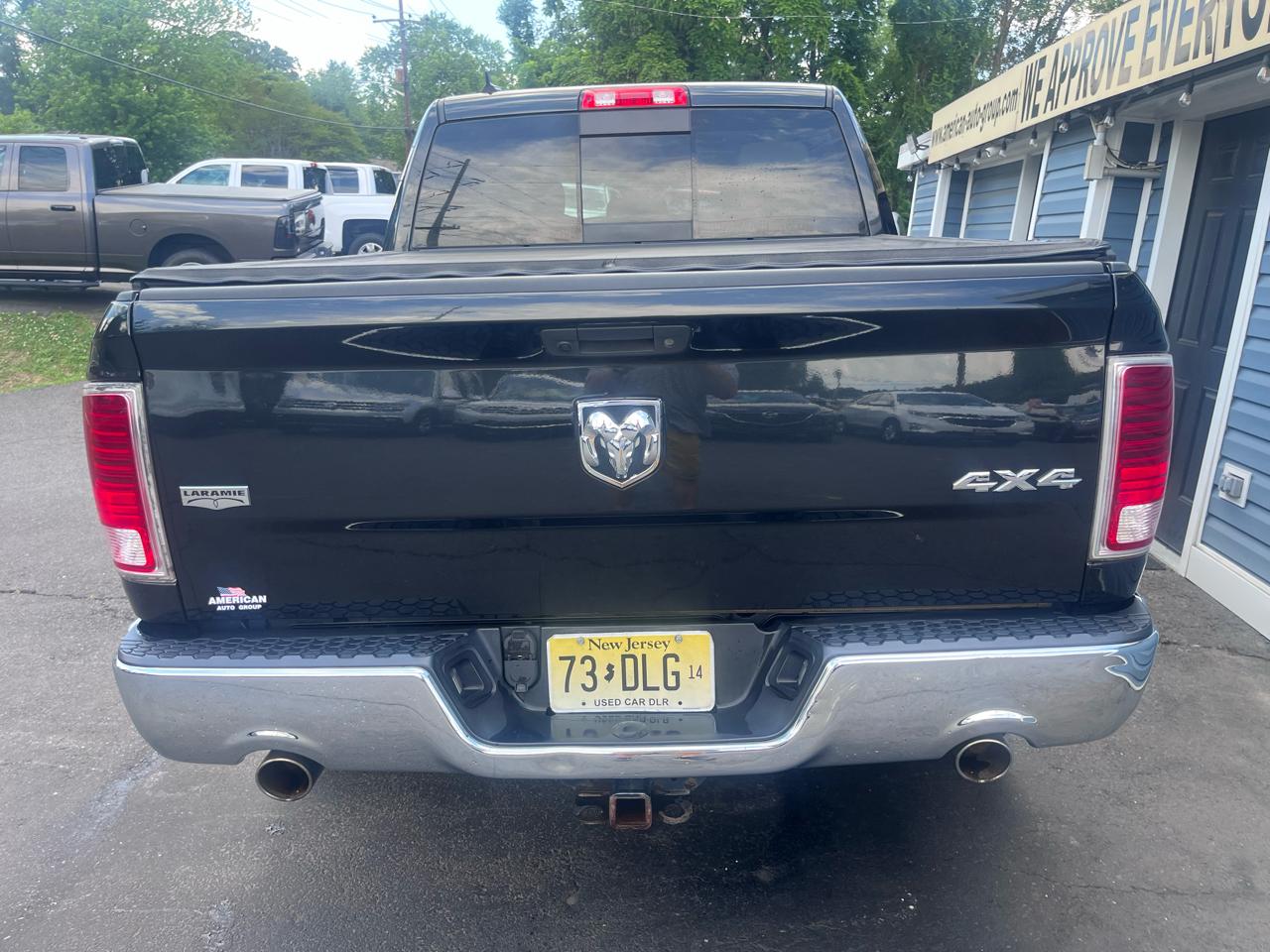 RAM 1500 Laramie 4x4 Crew Cab 5'7" Box 2018