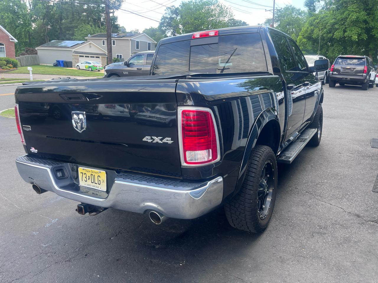 RAM 1500 Laramie 4x4 Crew Cab 5'7" Box 2018