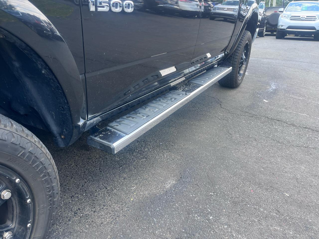 RAM 1500 Laramie 4x4 Crew Cab 5'7" Box 2018