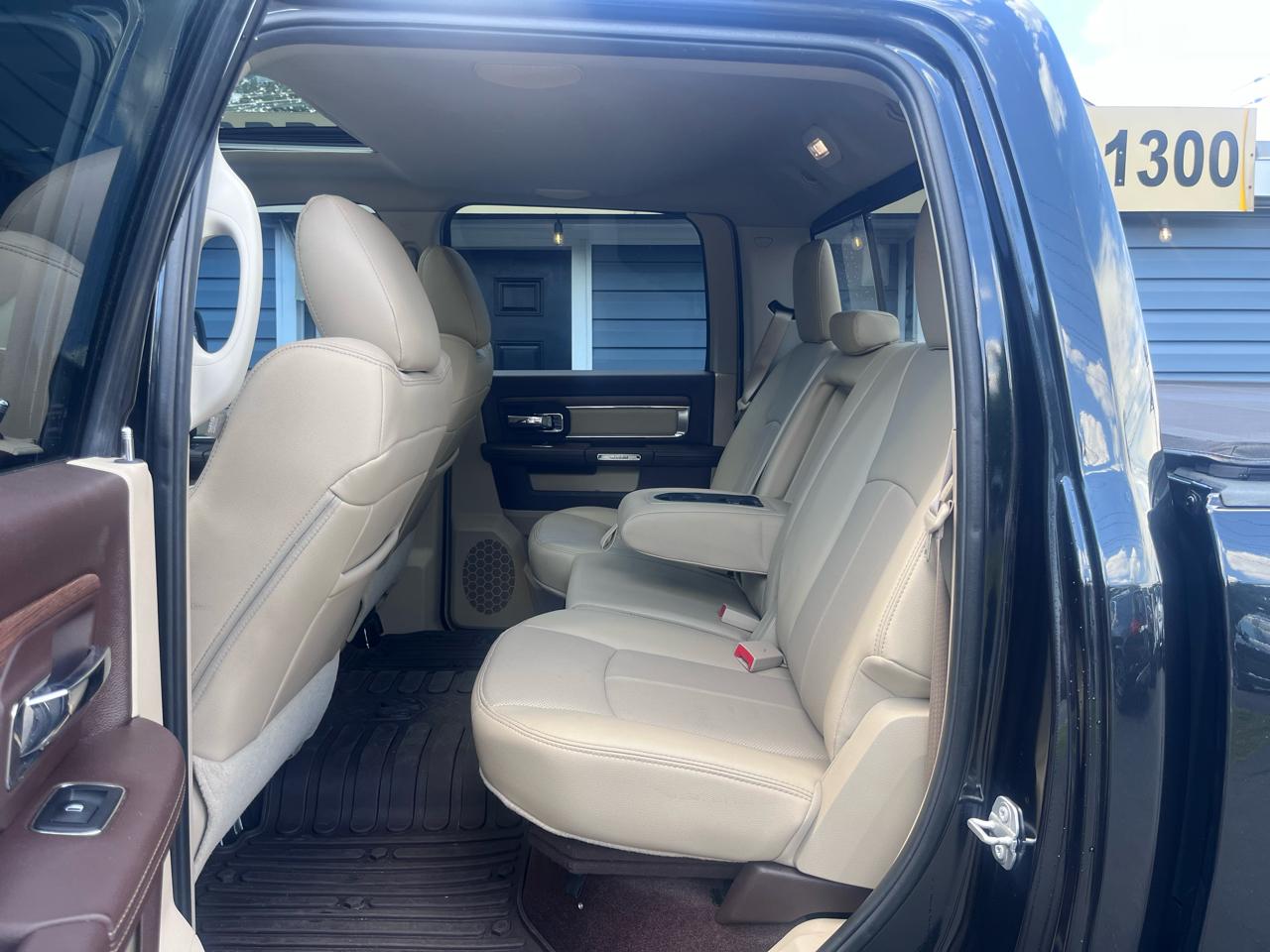 RAM 1500 Laramie 4x4 Crew Cab 5'7" Box 2018