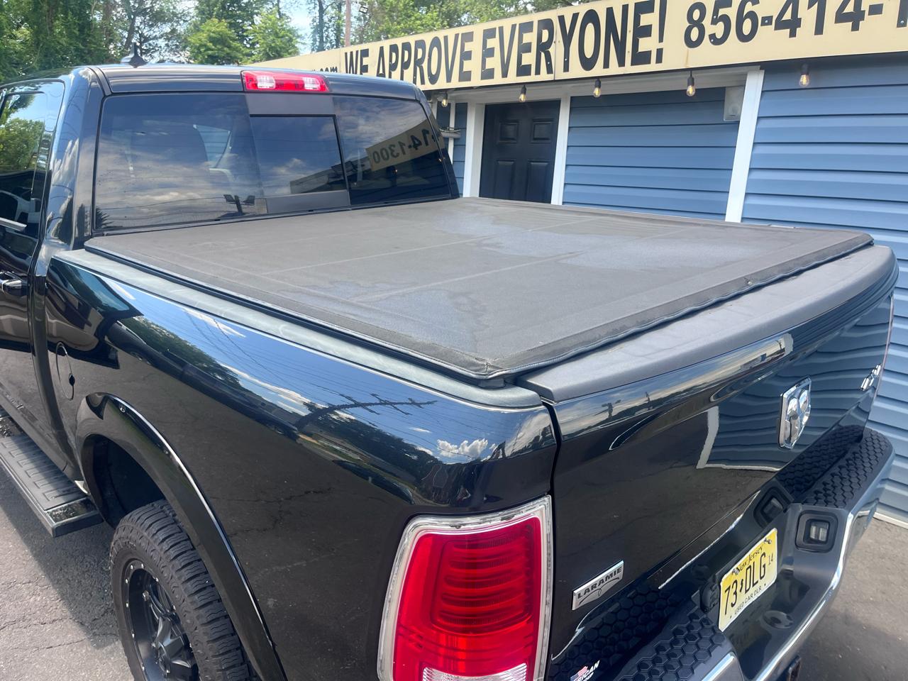 RAM 1500 Laramie 4x4 Crew Cab 5'7" Box 2018