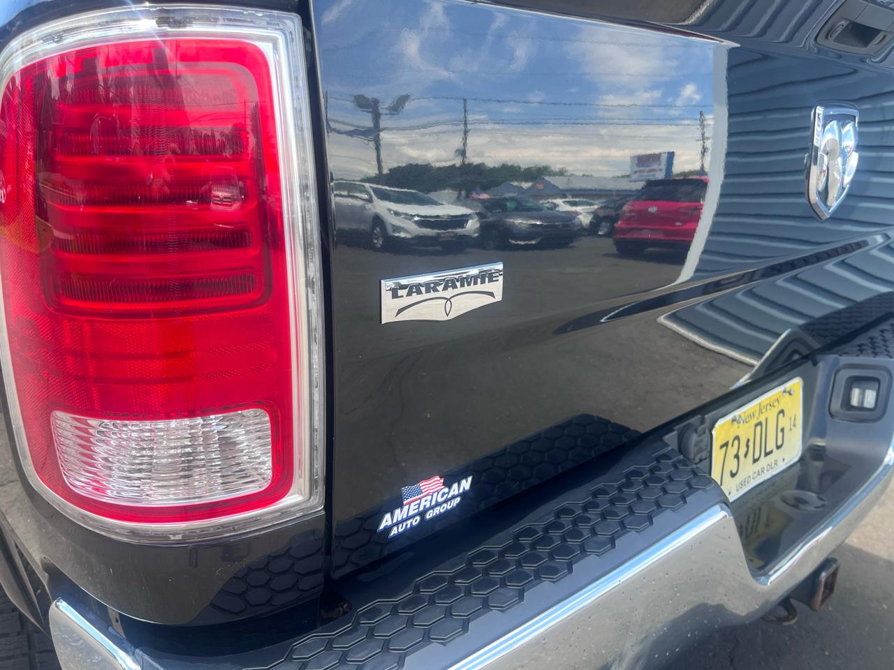 RAM 1500 Laramie 4x4 Crew Cab 5'7" Box 2018