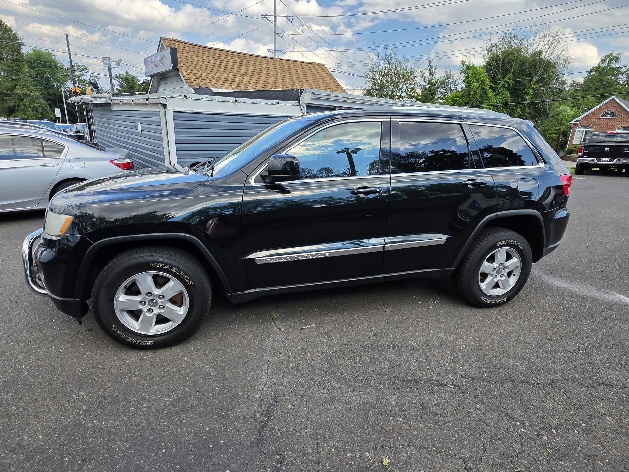 Jeep Grand Cherokee 4WD 4dr Laredo 2012