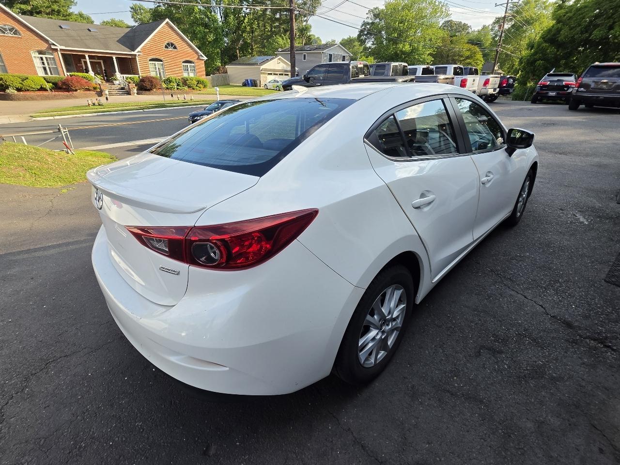 Mazda MAZDA3 4dr Sdn Auto i Touring 2015