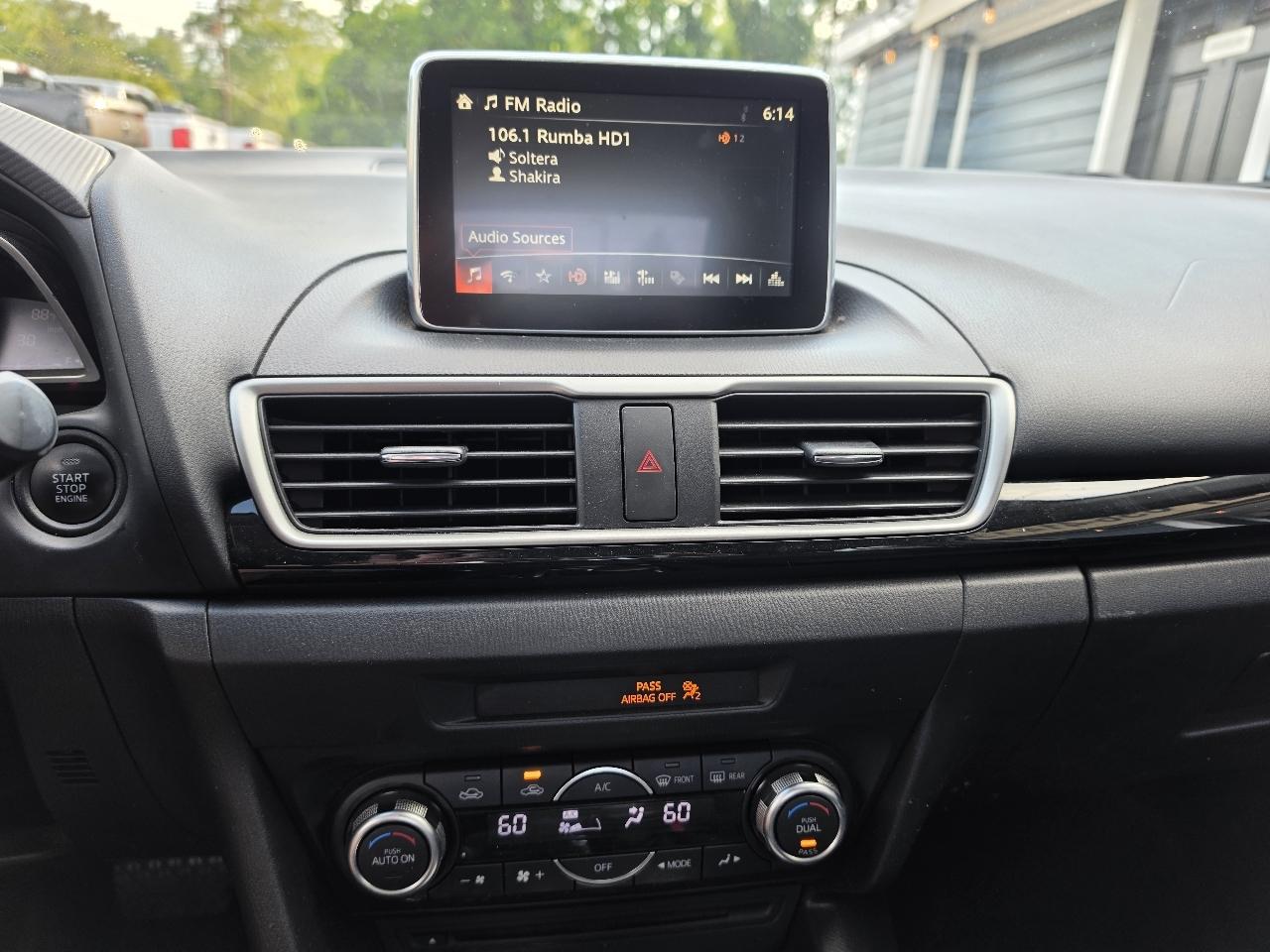 Mazda MAZDA3 4dr Sdn Auto i Touring 2015