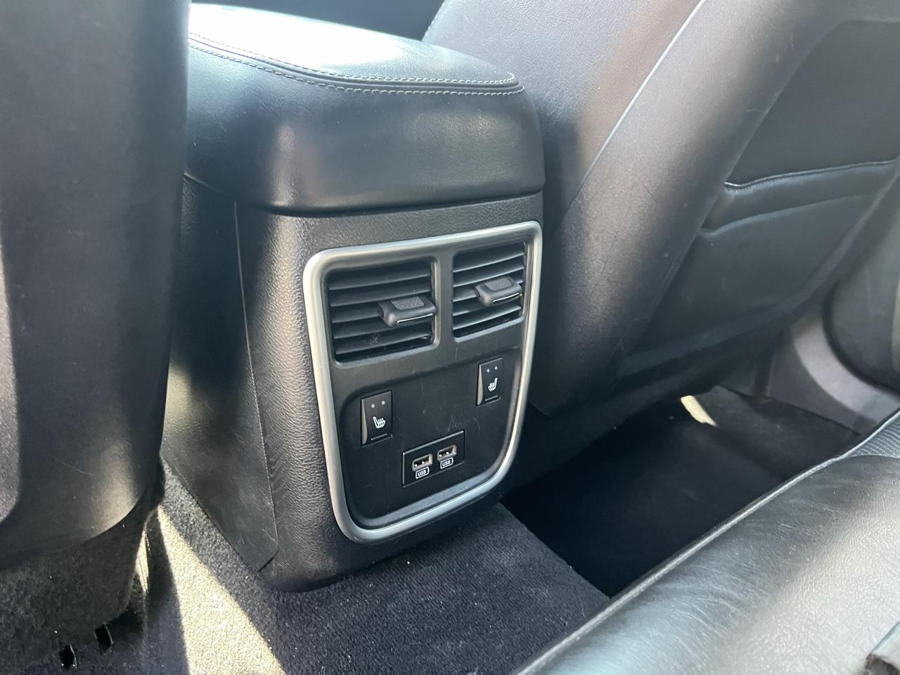 Dodge Charger SXT RWD 2020