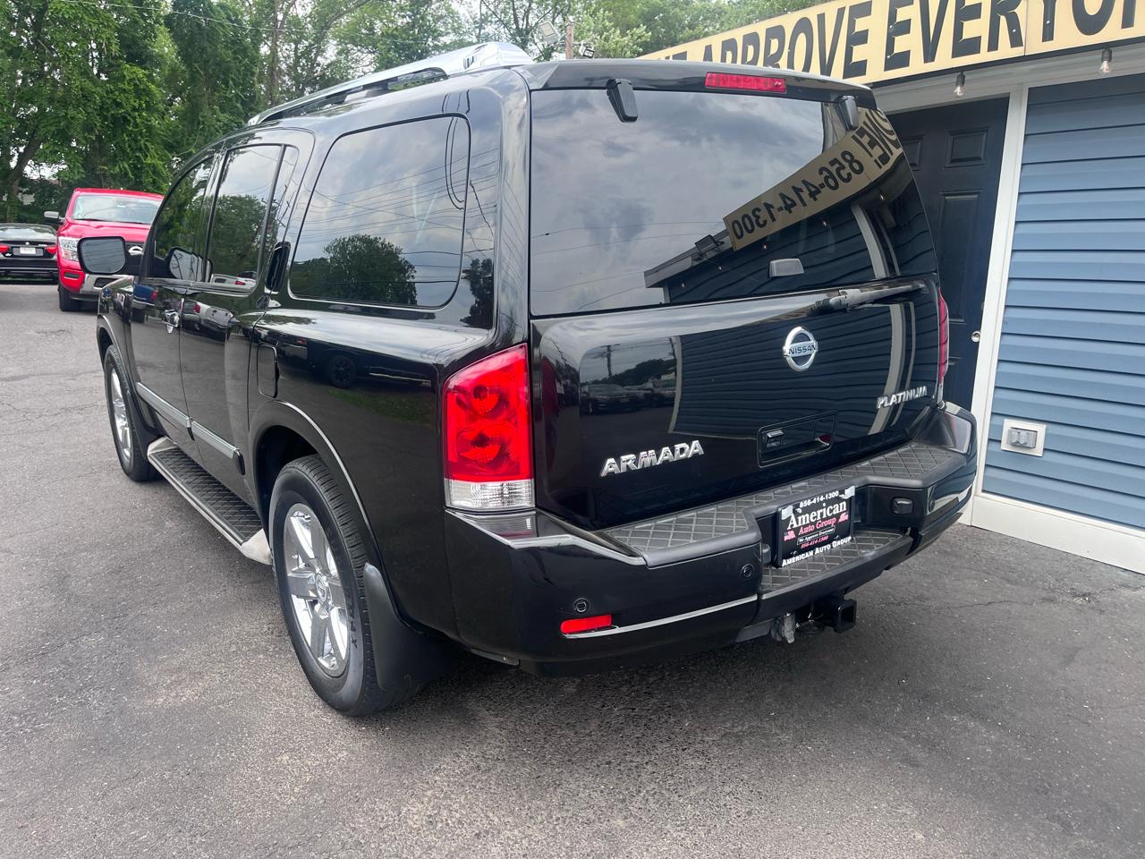 Nissan Armada 4WD 4dr Platinum 2013