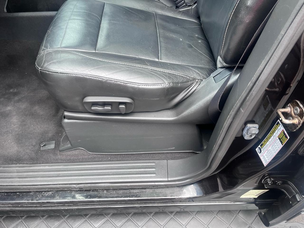 Nissan Armada 4WD 4dr Platinum 2013