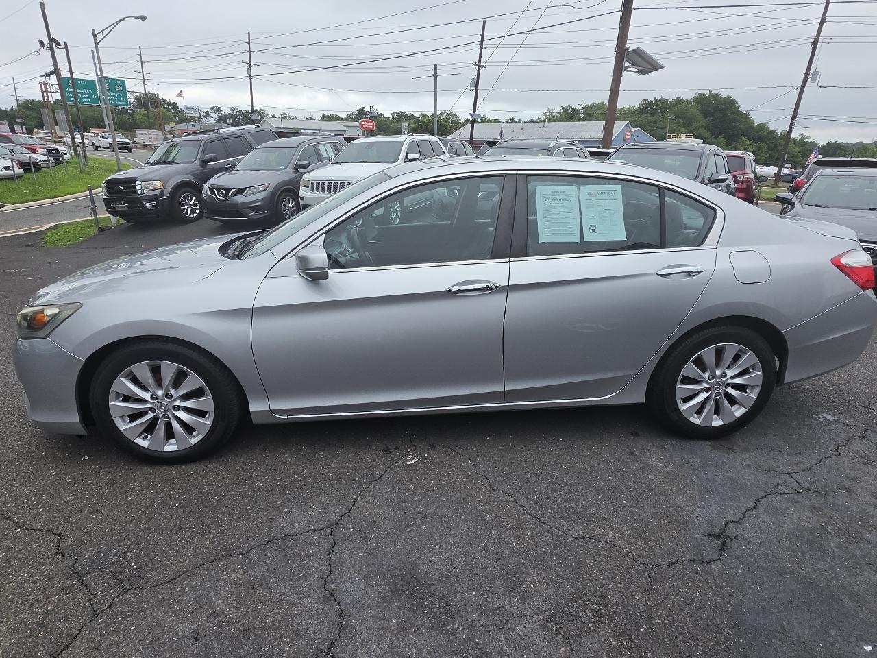 Honda Accord Sedan 4dr I4 CVT EX-L w/Navi 2014
