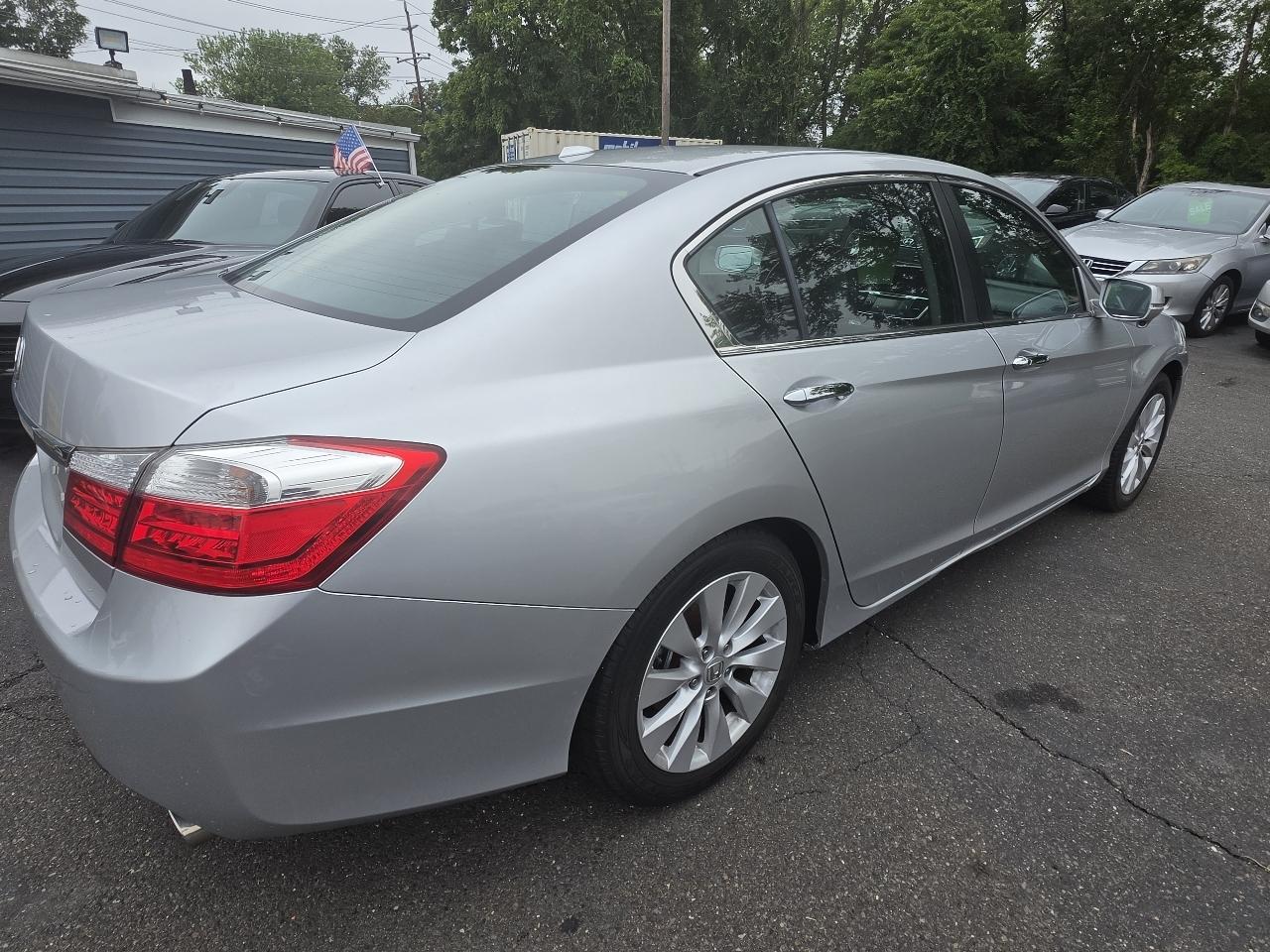 Honda Accord Sedan 4dr I4 CVT EX-L w/Navi 2014
