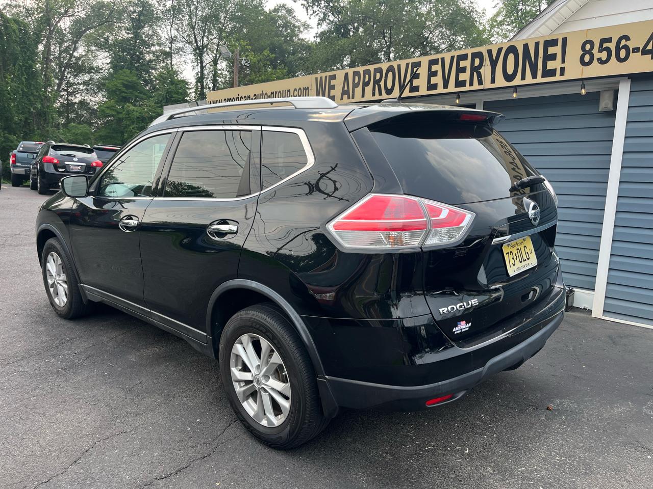 Nissan Rogue AWD 4dr SV 2015