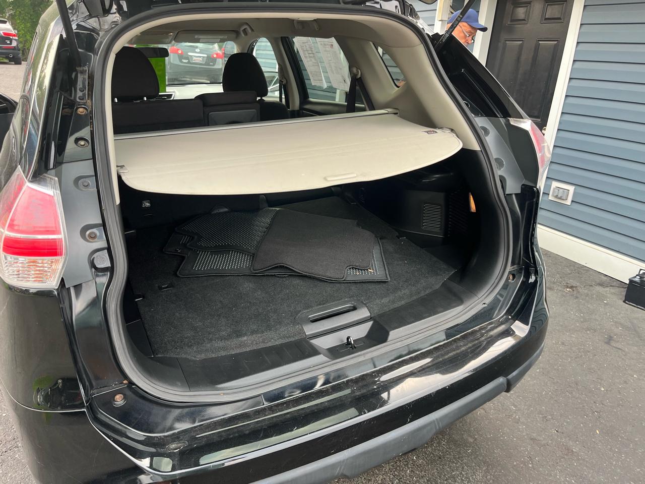 Nissan Rogue AWD 4dr SV 2015