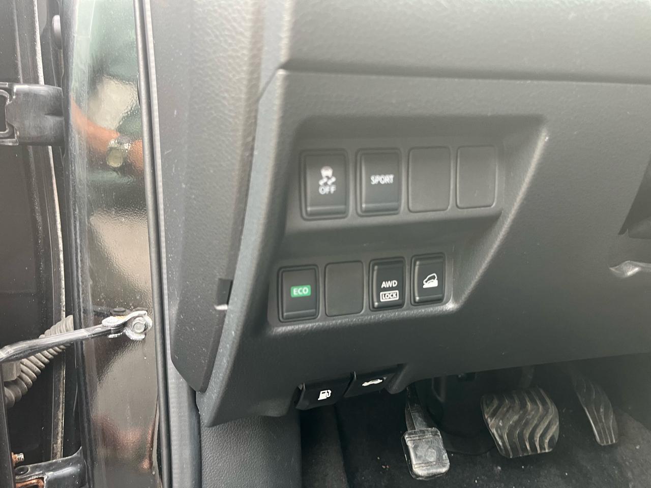 Nissan Rogue AWD 4dr SV 2015