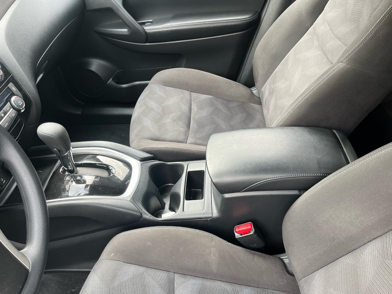 Nissan Rogue AWD 4dr SV 2015