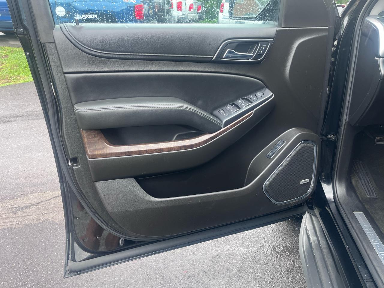 Chevrolet Tahoe 4WD 4dr LT 2017