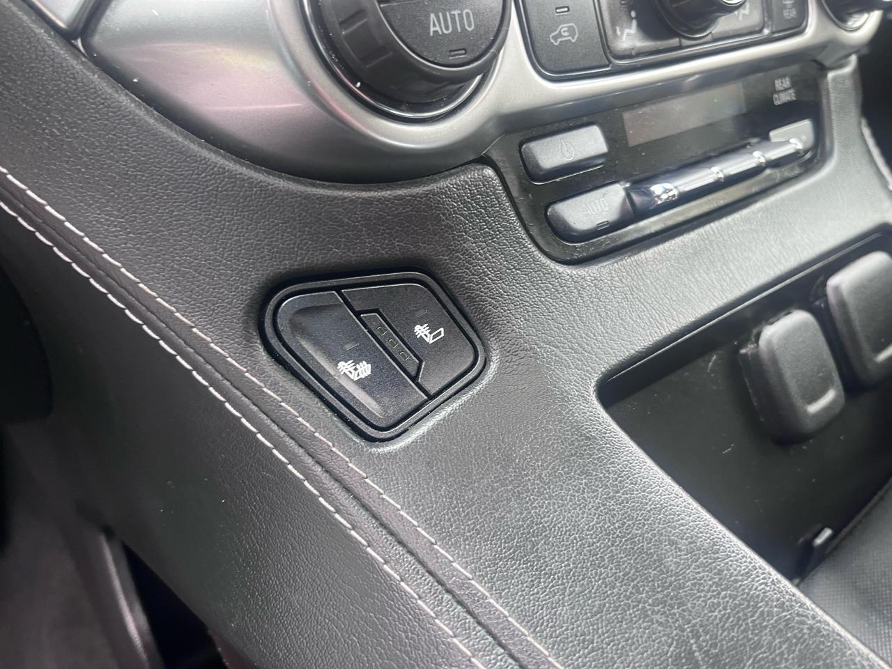 Chevrolet Tahoe 4WD 4dr LT 2017