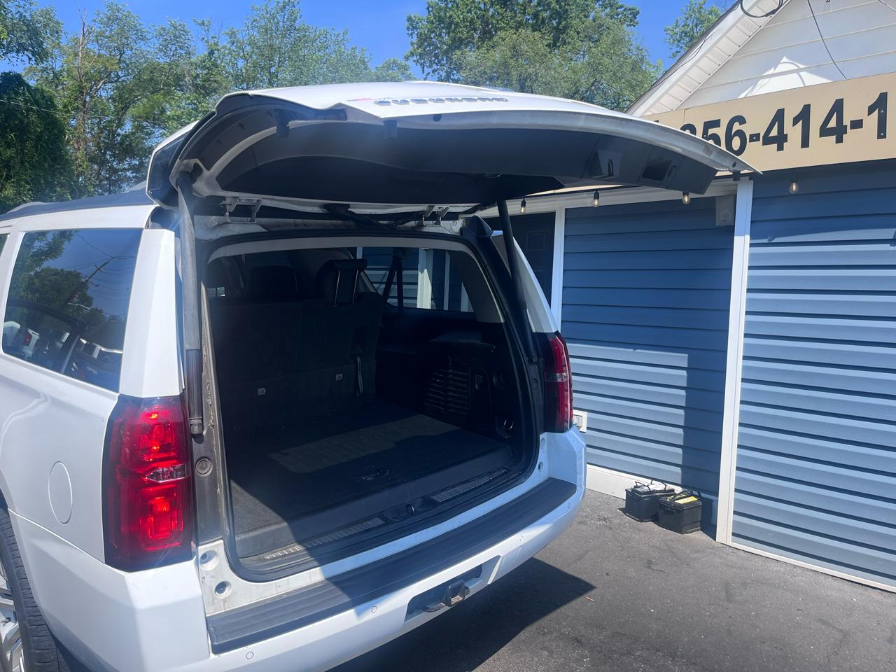 Chevrolet Suburban 4WD 4dr 1500 LT 2018