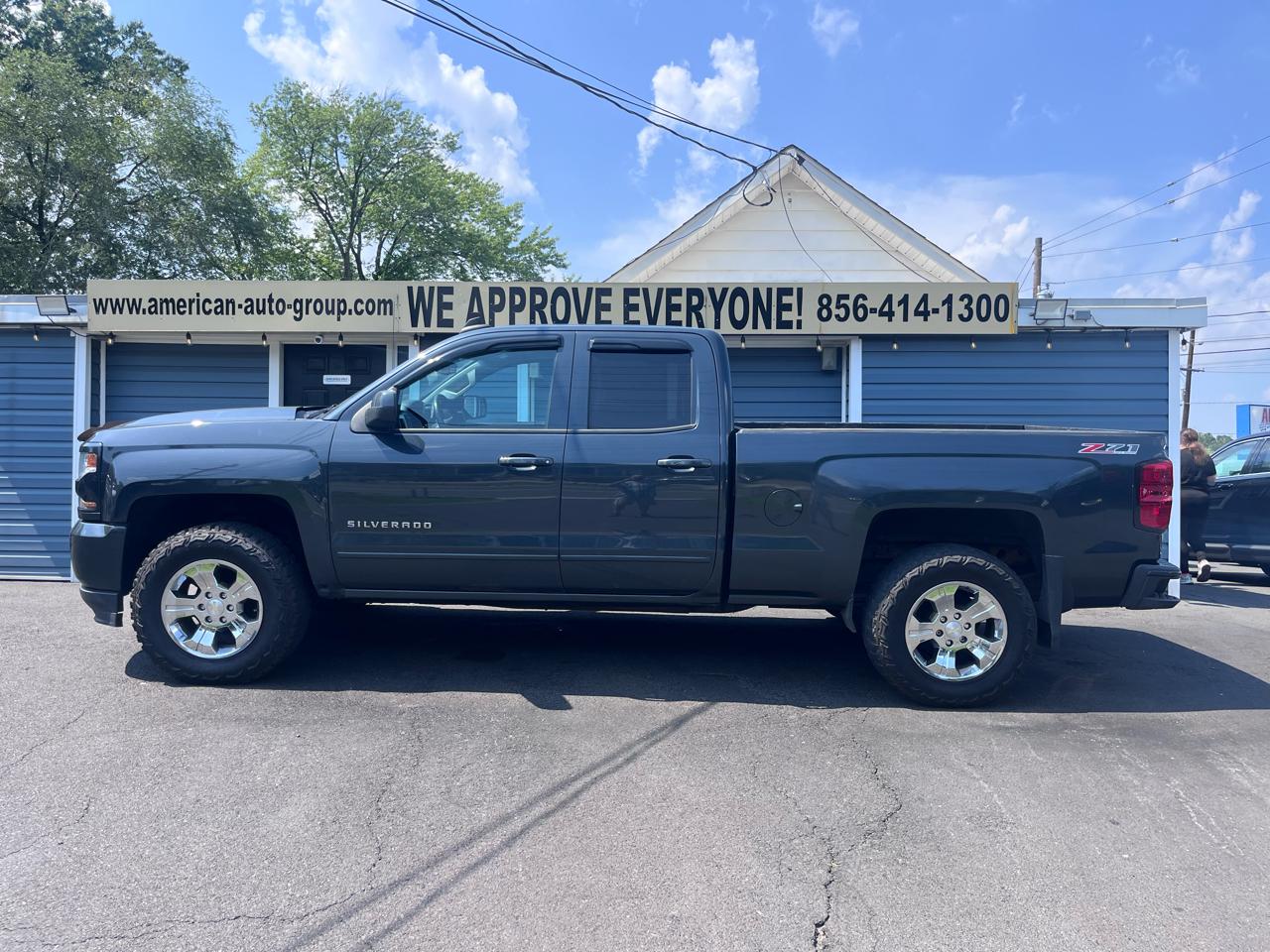 Chevrolet Silverado 1500 4WD Double Cab 143.5" LT w/2LT 2017