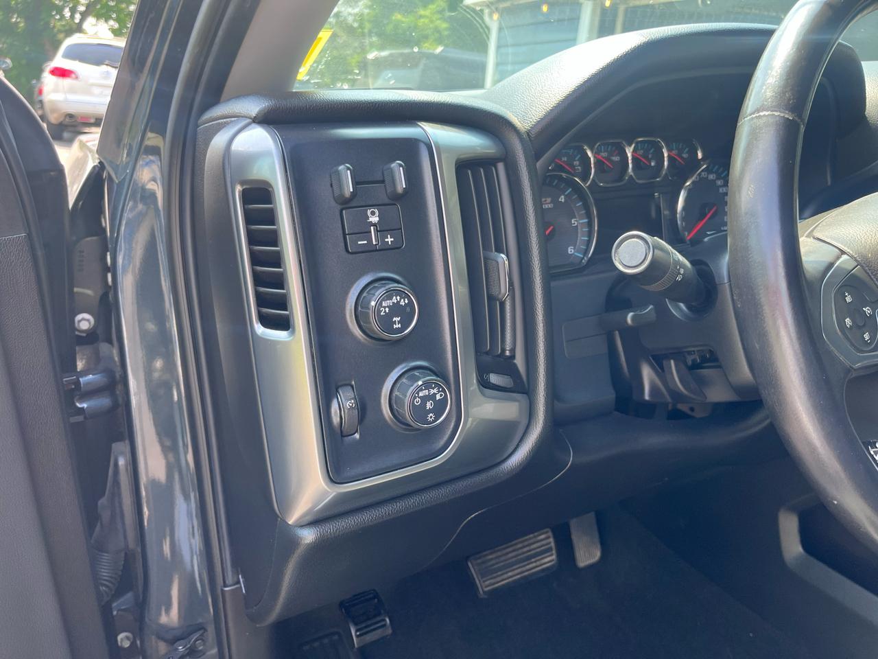 Chevrolet Silverado 1500 4WD Double Cab 143.5" LT w/2LT 2017