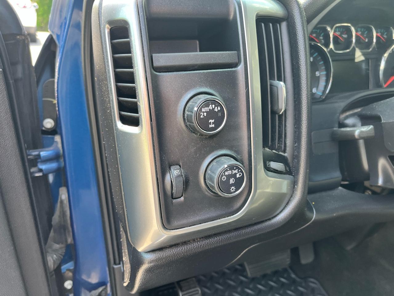 Chevrolet Silverado 1500 4WD Double Cab 143.5" LT w/1LT 2017