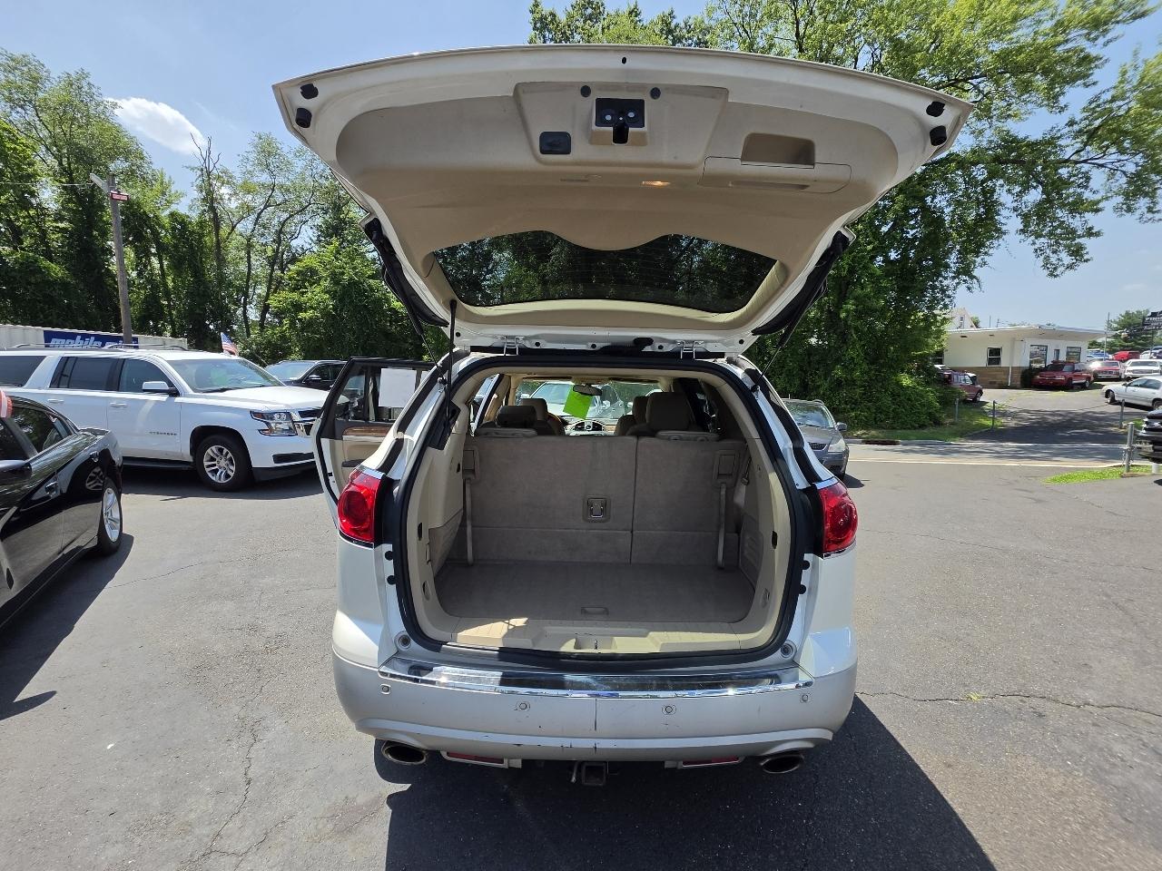 Buick Enclave FWD 4dr CXL-1 2011