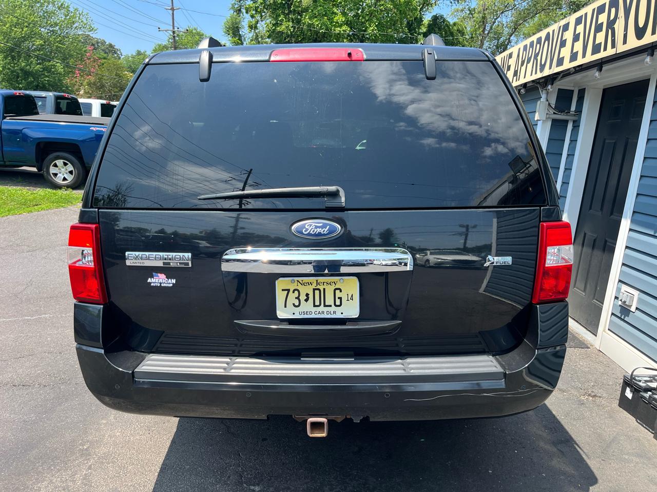 Ford Expedition EL 4WD 4dr Limited 2011