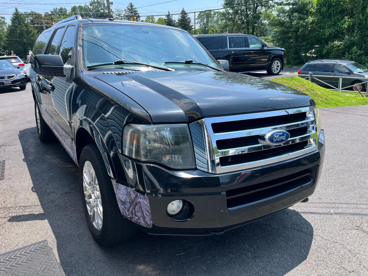 Ford Expedition EL 4WD 4dr Limited 2011