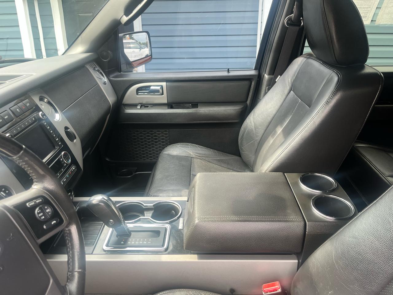 Ford Expedition EL 4WD 4dr Limited 2011