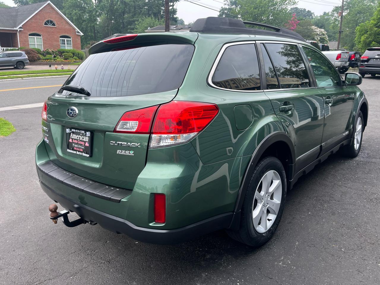Subaru Outback 4dr Wgn H4 Auto 2.5i Premium 2013