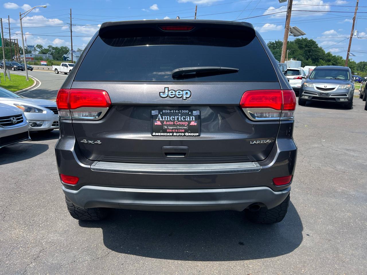 Jeep Grand Cherokee 4WD 4dr Laredo 2015