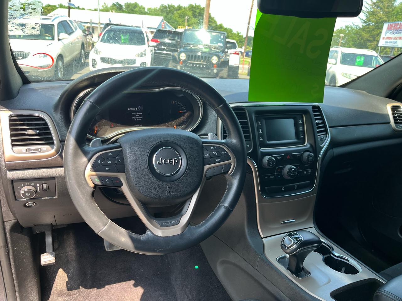 Jeep Grand Cherokee 4WD 4dr Laredo 2015